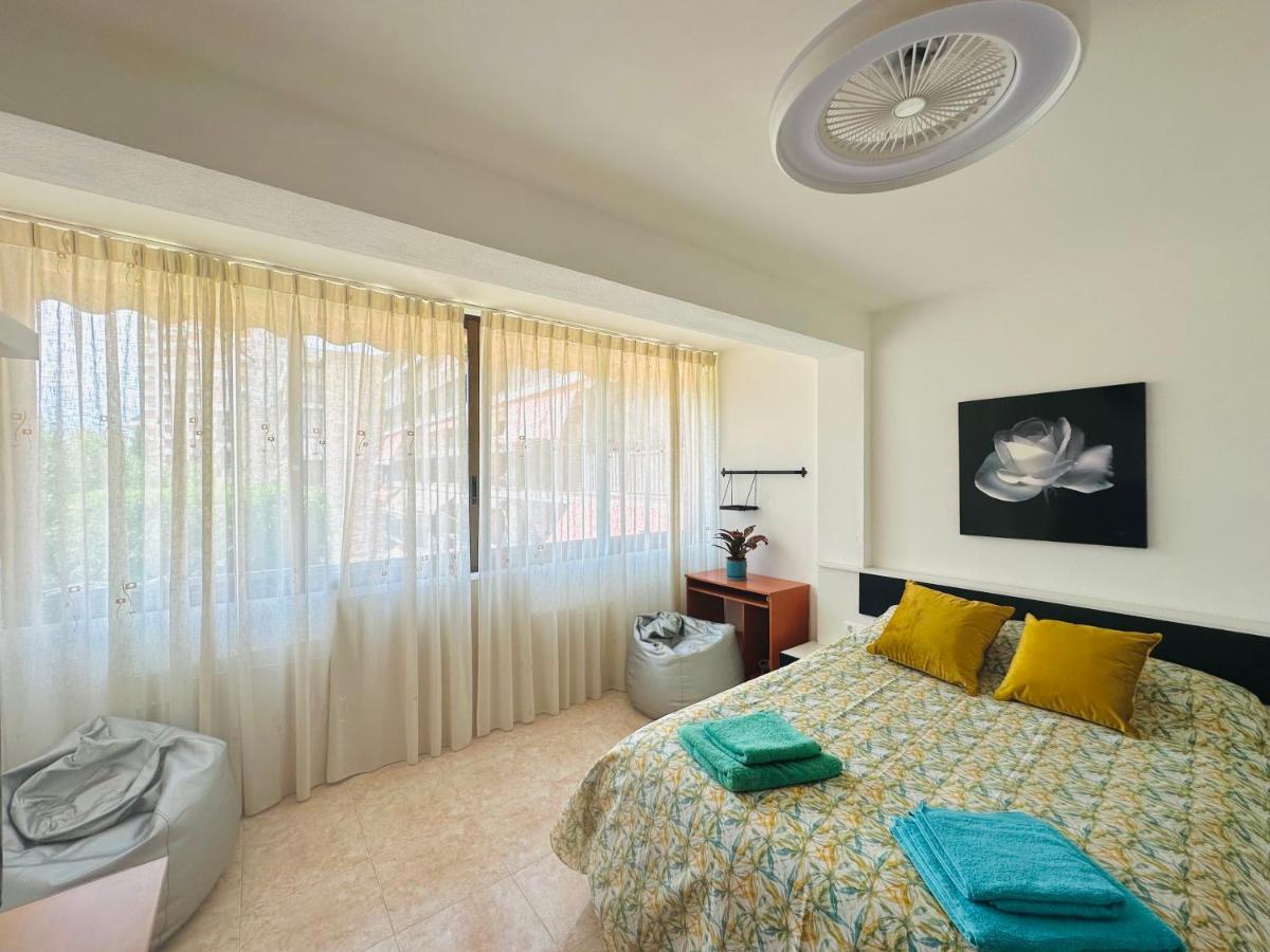 Apartamento Duplex 5 Min De La Playa Benidorm Luaran gambar